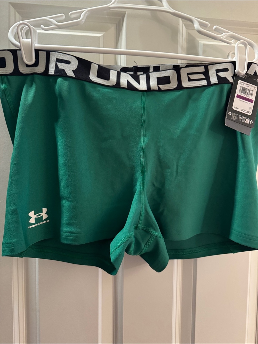 New Under Armour Women’s Green Compression Shirt with Black Logo Band Sz 2XL.